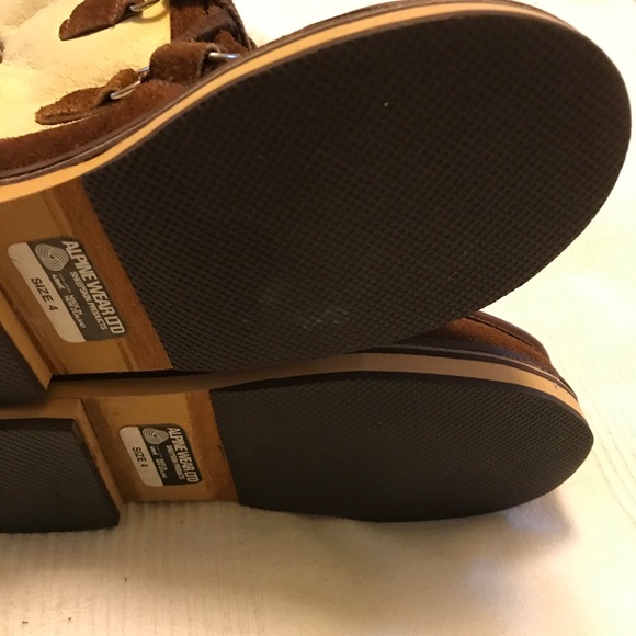 Child’s vintage NWT sheepskin boots New Zealand 4 - Picture 8 of 9